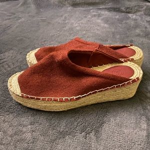 Urban outfitters Beachy platform slip ons